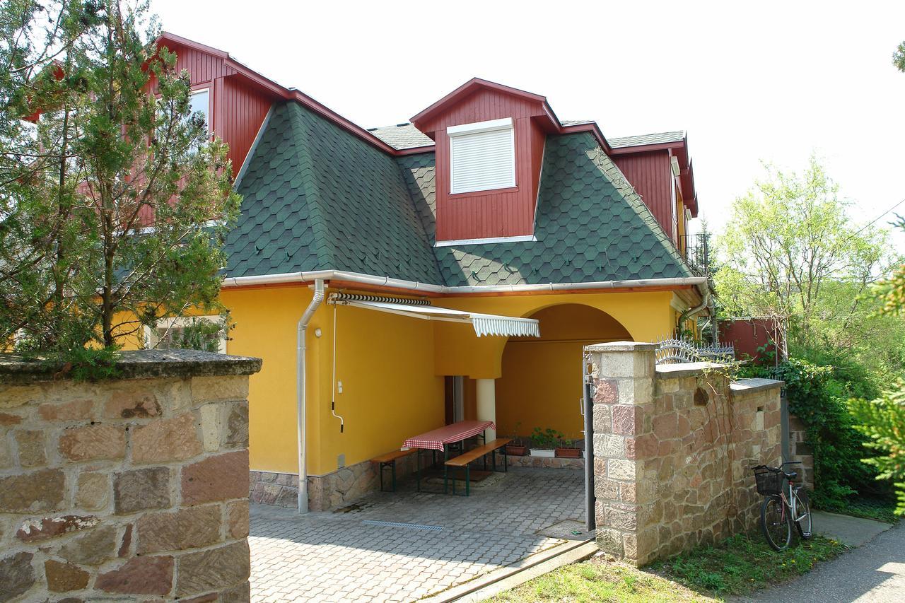 Apartamento Valentína Apartmanház Bogács Exterior foto