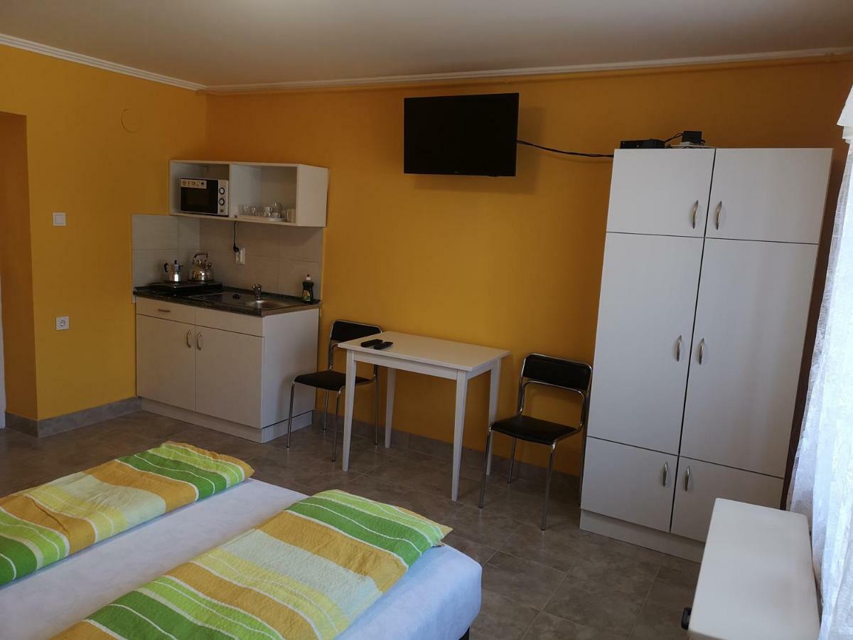 Apartamento Valentína Apartmanház Bogács Exterior foto